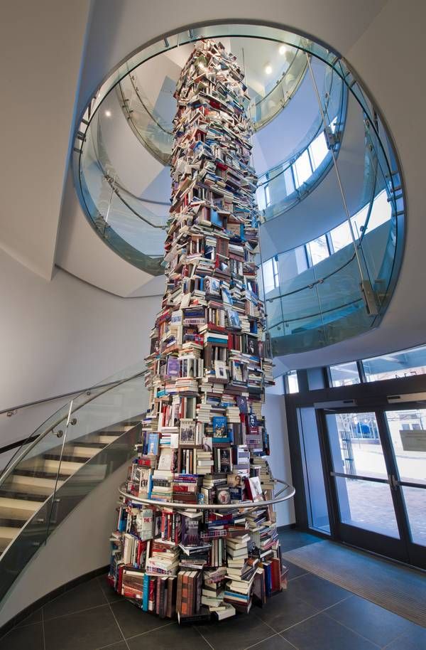 34-foot tower of books about Abe Lincoln