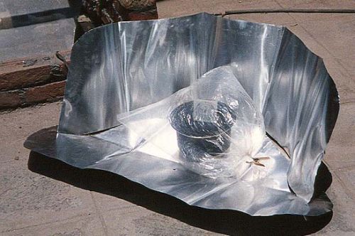 a solar cooker made with aluminium sheets