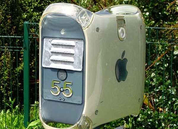 Apple Mailbox