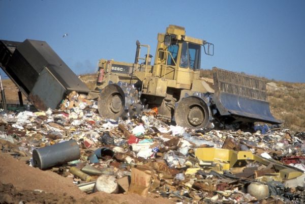 Apple’s fuel cells will be powered by landfills