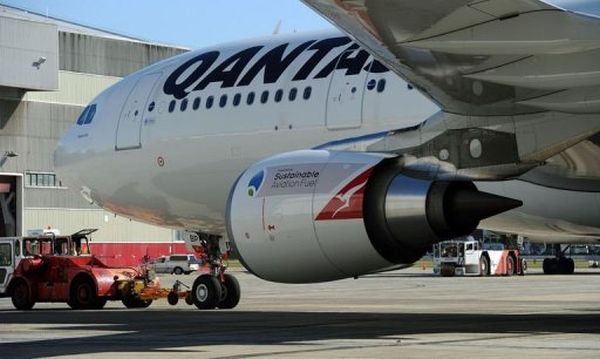 Australia's Qantas makes first commercial biofuel flight
