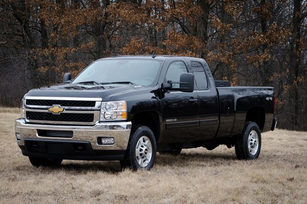 Chevrolet Silverado and GMC Sierra 2500 HDs