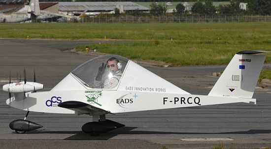 eads all electric cri prototype airplane 2