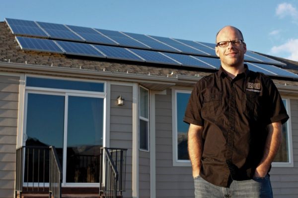 Electrical engineer runs his truck, heats his house by the sun