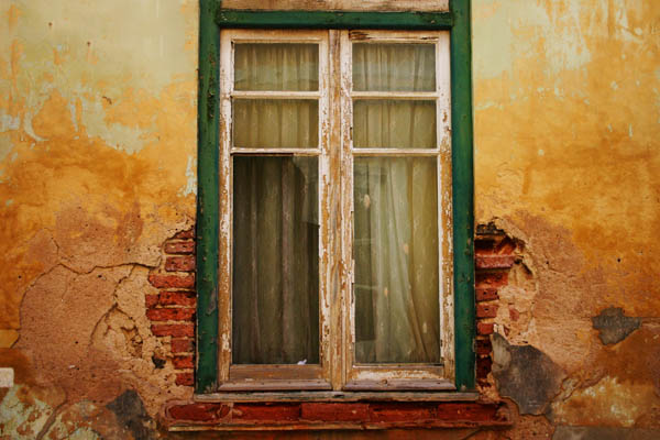 Five coolest ways to reuse broken windows