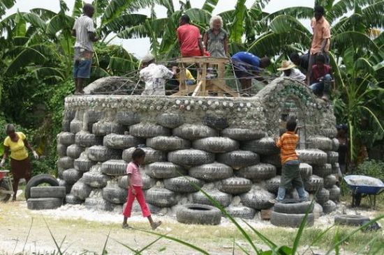 homes made from recycled materails for haiti by mi