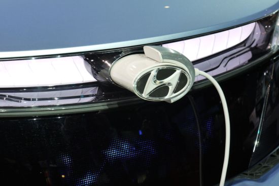 hyundai blue will live 04