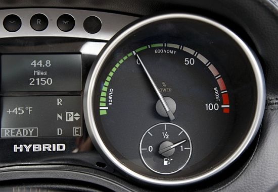 mercedes benz announces two new hybrids for 2011 3