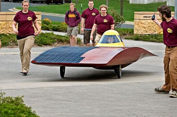 Minnesota’s solar-powered car