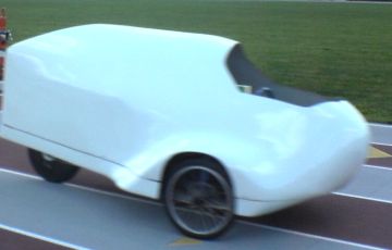 n solar powered teardrop shaped three wheeler n solar powered teardrop shaped three wheeler