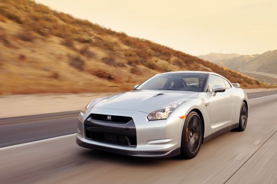 nissan gt r 1