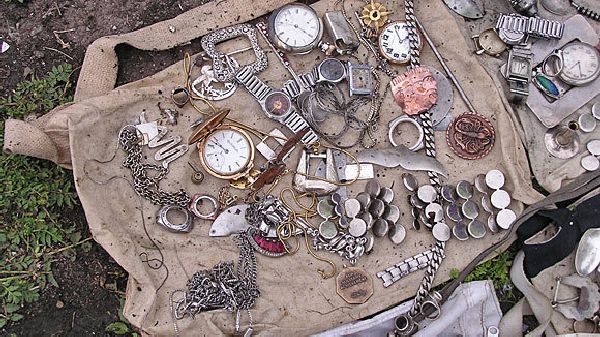 Oakland students find treasure in Lake Merritt