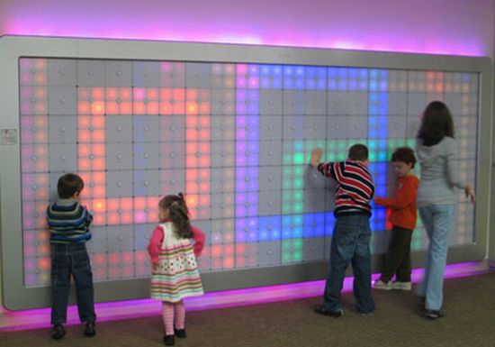 philips puts a canvas of leds philips puts a canvas of leds