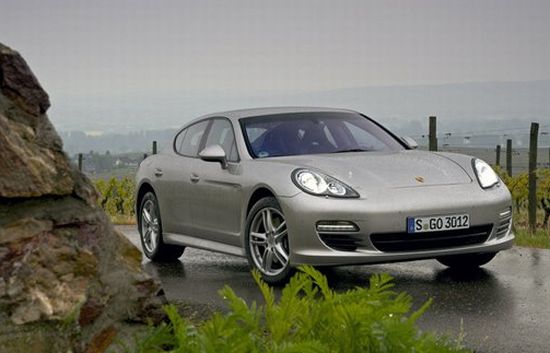 porsche panamera hybrid to be launched in 2011