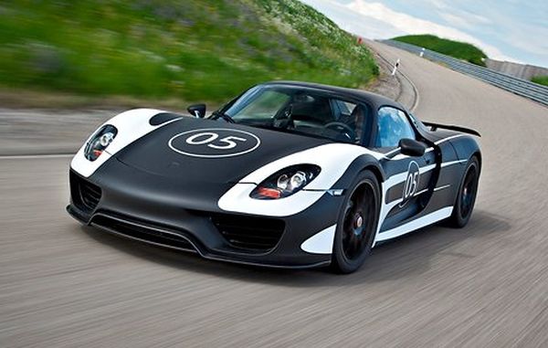 Porsche Releases Test Photos of 918 Hybrid Hypercar