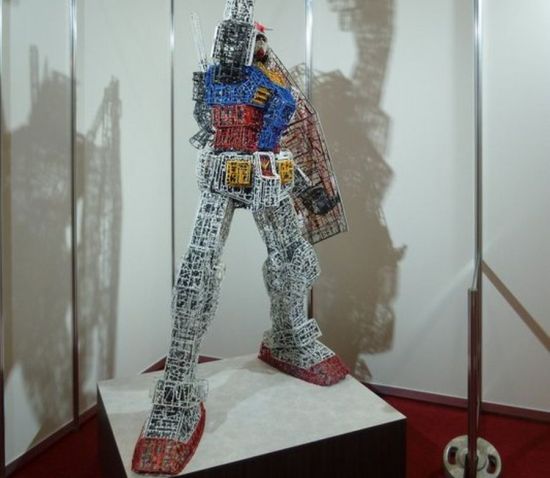 recycled gundam from plastic leftovers 3