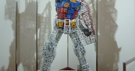 recycled gundam from plastic leftovers 4
