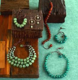 recycled kenyan glass bead jewelry