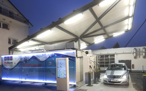 Solar hydrogen filling station opens in Freiburg, Germany
