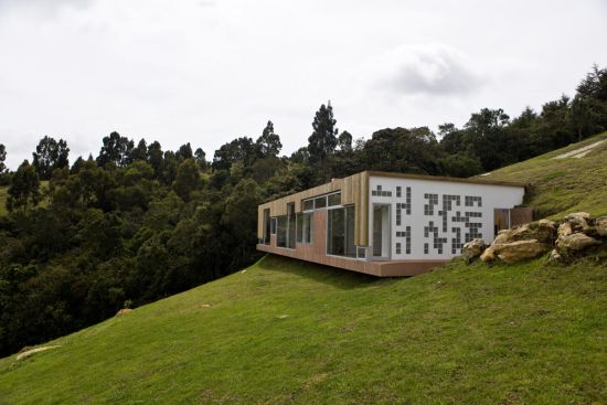 sustainable house colombia 1