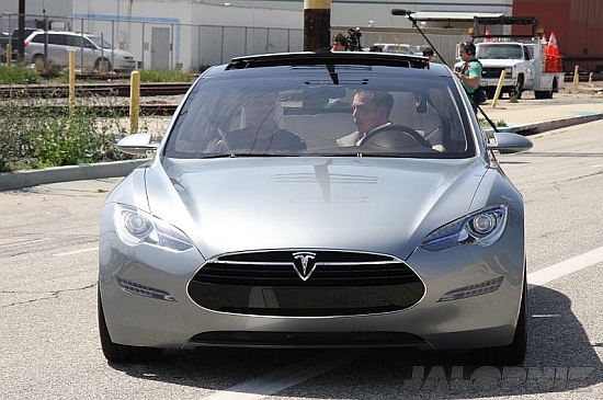 tesla model s 2