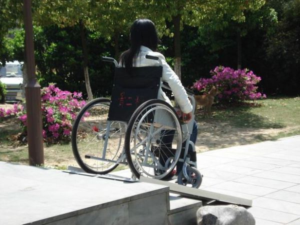 Wheelchair ramp