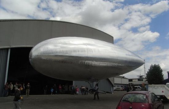 zeppy 3 wind powered airship by stphane rousson 2