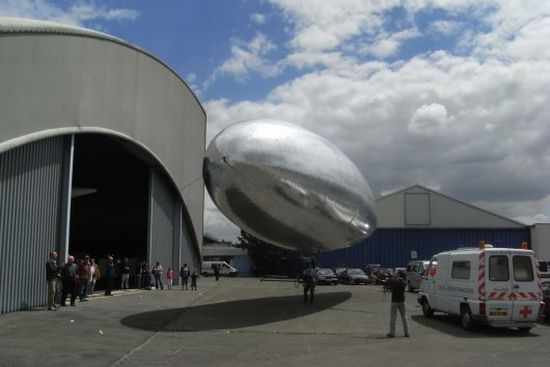 zeppy 3 wind powered airship by stphane rousson 3