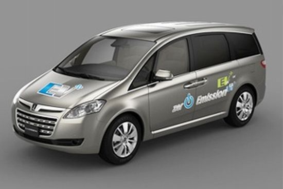 only 7 seater electric vehicle luxgen7 mpv ev cruises at 200 miles