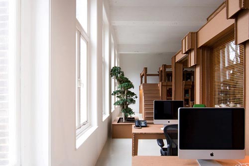 nothings_eco_friendly_office_by_cardboard_boxes_1