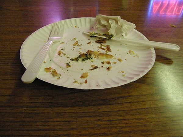 Food-Truck-Waste-Paper-Plate-thumb-468x351-47930