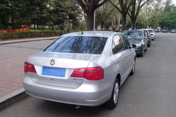 Volkswagen_Jetta_2013_(Chinese_market),_rear