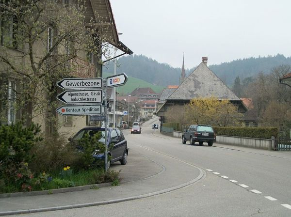 800px-Lützelflüh-Goldbach3