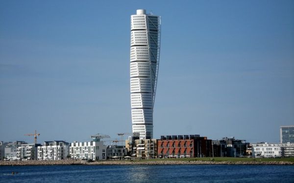 Turning-Torso-Malmo-1