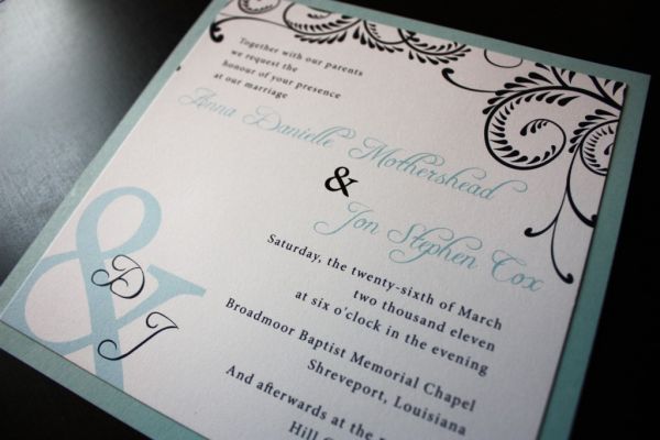 navy-blue-swirls-with-light-blue-ampersand-wedding-invitations-1024x682