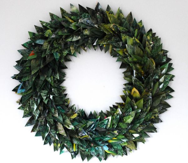 wrapping paper wreath