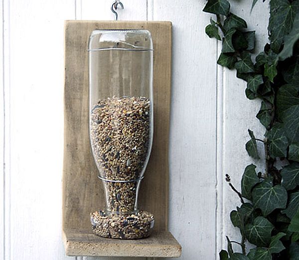 Auto Refill Glass Bottle Bird Feeder