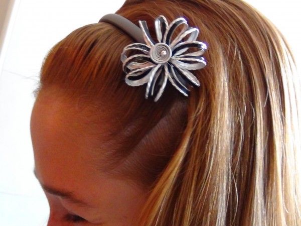 Headband with flowers made of recycled Nespresso capsules