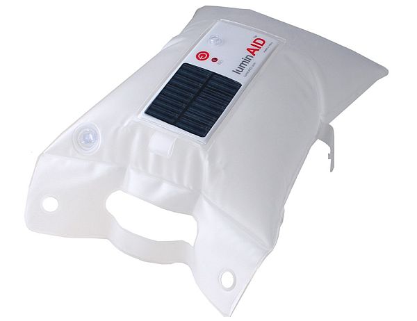 LuminAID inflatable solar powered light_1