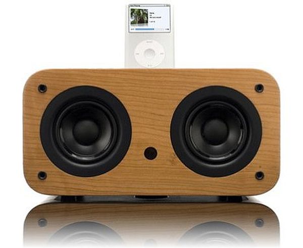 The Vers 2X dock speaker_1