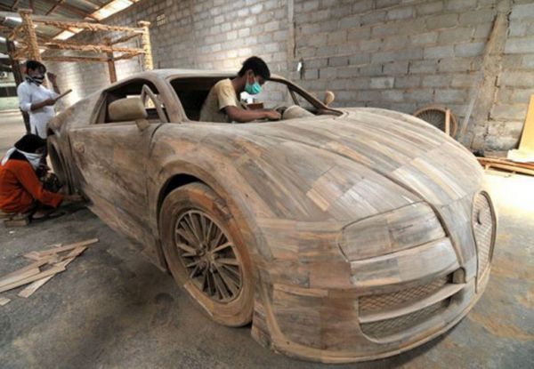 Wooden Bugatti Veyron