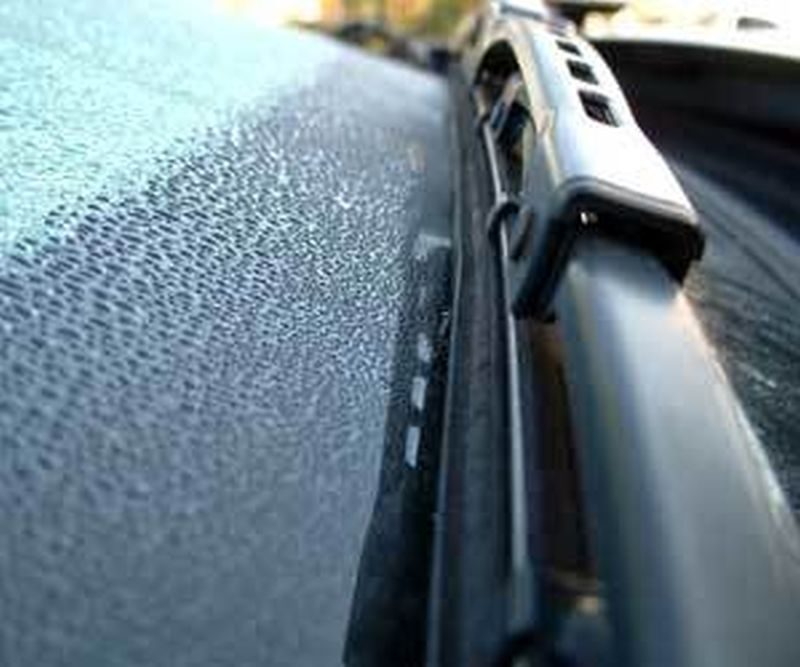 Scrape out ice from windshields