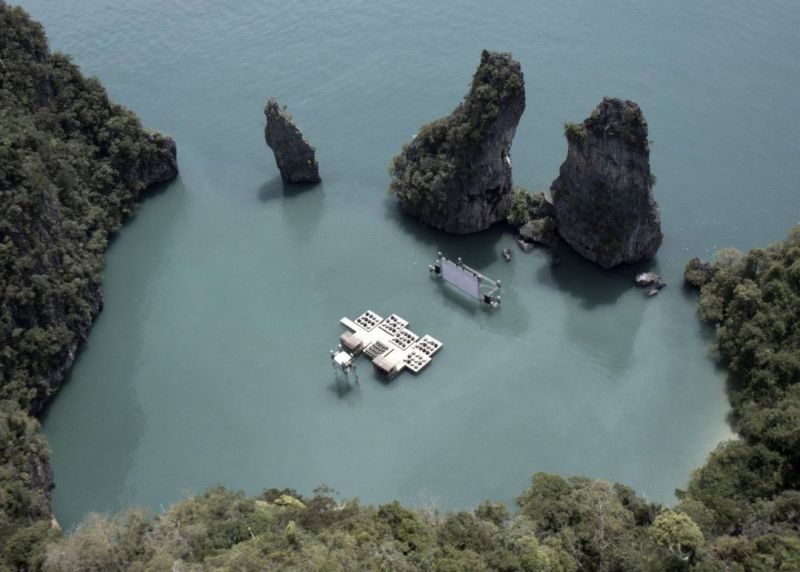 Floating theater, Thailand